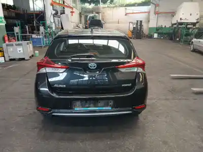 Veículo de Sucata toyota auris (_e18_) 1.8 hybrid (zwe186_) do ano 2018 alimentado 2zr-fxe