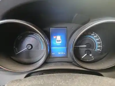 Veículo de Sucata toyota auris (_e18_) 1.8 hybrid (zwe186_) do ano 2018 alimentado 2zr-fxe