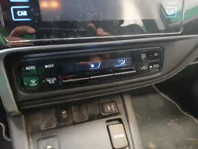 Veículo de Sucata toyota auris (_e18_) 1.8 hybrid (zwe186_) do ano 2018 alimentado 2zr-fxe