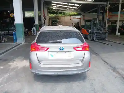 Здавання транспортного засобу toyota auris ranchera familiar (_e18_) 1.8 hybrid (zwe186_) року 2014 потужний 2zr-fxe