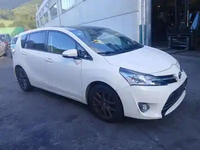 Sloopvoertuig toyota verso (_r2_) 1.6 d4-d (war20_) van het jaar 2015 aangedreven 1ww