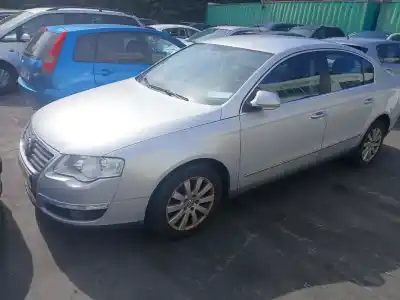 Vehicul casat VOLKSWAGEN PASSAT B6 (3C2)  al anului 2006 alimentat BMR,CBBB