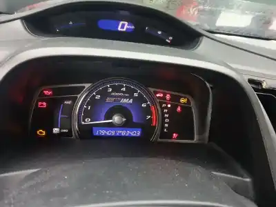 Veicolo di demolizione HONDA CIVIC VIII SEDÁN (FD, FA)  dell'anno 2007 alimentato LDA2