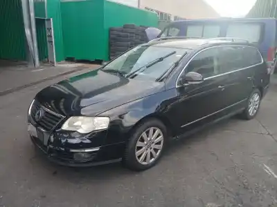 Veicolo di demolizione VOLKSWAGEN PASSAT B6 VARIANT (3C5)  dell'anno 2007 alimentato BKP