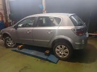 Veículo de Sucata opel astra h (a04) 1.7 cdti (l48) do ano 2009 alimentado z17dtr