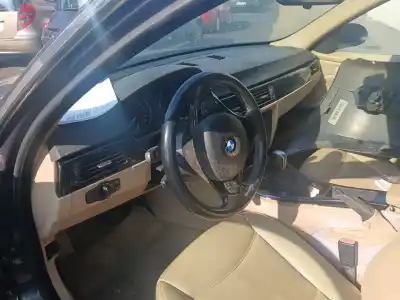 Scrapping Vehicle bmw 3 (e90) 325 i of the year 2005 powered n52b25a