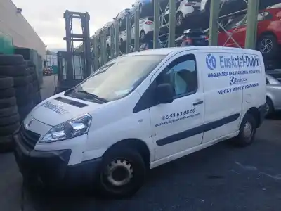 Sloopvoertuig PEUGEOT EXPERT FURGÓN (VF3A_, VF3U_, VF3X_)  van het jaar 2015 aangedreven RH02