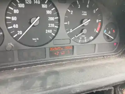 Scrapping Vehicle bmw x5 (e53) 3.0 i of the year 2001 powered m54 b30 (306s3)