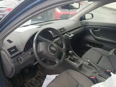 Здавання транспортного засобу audi a4 b6 (8e2) 2.0 року 2004 потужний awt