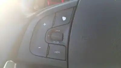 Veículo de Sucata citroen ds5 2.0 hdi 165 do ano 2014 alimentado rhh (dw10cted4)