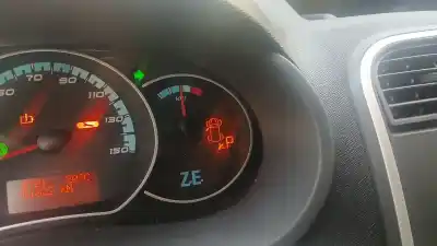 Здавання транспортного засобу renault kangoo express (fw0/1_) z.e. (fw0z, fw1z) року 2014 потужний 5am 400,5aq 604