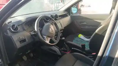 Veicolo di demolizione dacia duster (hm_) 1.3 tce 150 (hmm3) dell'anno 2019 alimentato h5h480