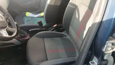 Veicolo di demolizione dacia duster (hm_) 1.3 tce 150 (hmm3) dell'anno 2019 alimentato h5h480