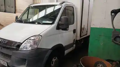 Здавання транспортного засобу iveco daily iv caja/chasis 50c15 року 2010 потужний f1ce0481f
