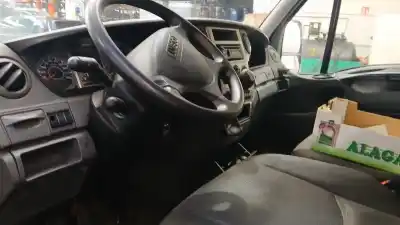 Здавання транспортного засобу iveco daily iv caja/chasis 50c15 року 2010 потужний f1ce0481f