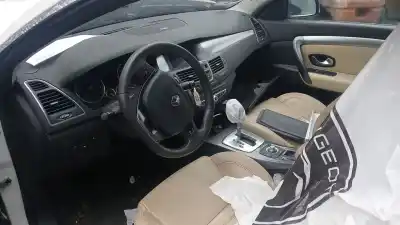 Sloopvoertuig renault laguna coupé (dt0/1) 3.0 dci (dt03) van het jaar 2010 aangedreven v9x891