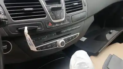 Sloopvoertuig renault laguna coupé (dt0/1) 3.0 dci (dt03) van het jaar 2010 aangedreven v9x891