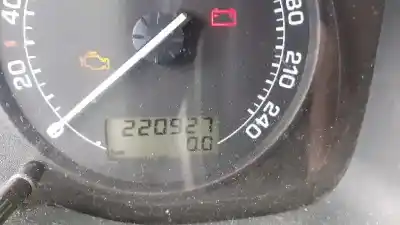 Scrapping Vehicle skoda octavia berlina (1u2) elegance of the year 2001 powered aqy