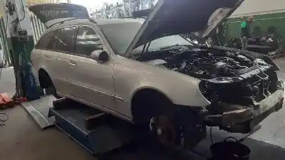 Здавання транспортного засобу mercedes-benz clase e (w211) familiar 270 t cdi (211.216) року 2009 потужний om647961