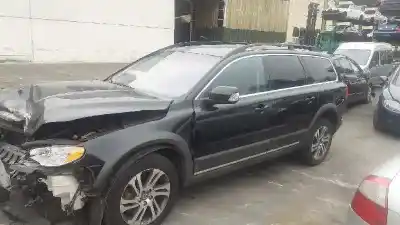 Sloopvoertuig volvo xc70 momentum 2wd van het jaar 2011 aangedreven d5204t3