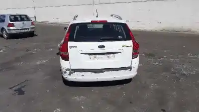 Sloopvoertuig kia cee´d emotion van het jaar 2010 aangedreven d4fb