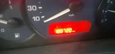 Sloopvoertuig peugeot 1007 sport van het jaar 2006 aangedreven kfv