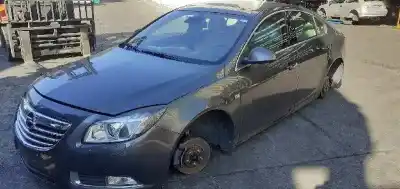 Verschrottungsfahrzeug OPEL INSIGNIA BERLINA Cosmo des Jahres 2010 angetrieben A20DTH