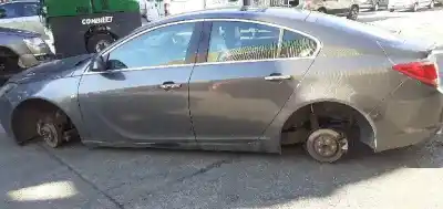 Verschrottungsfahrzeug opel insignia berlina cosmo des jahres 2010 angetrieben a20dth