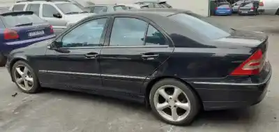 Veículo de Sucata mercedes-benz clase c (w203) berlina 2.2 cdi cat do ano 2003 alimentado 646962