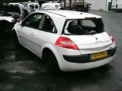 Veículo de Sucata renault                                            megane ii berlina 5p                                                                                                                                                                                                                                       1.5 dci diesel                                                                                                                                                                                                                                             do ano 2005 alimentado k9k 732