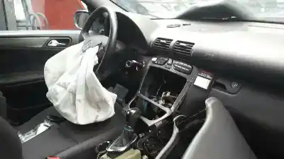 Утилизация автомобиля mercedes-benz clase c (w203) berlina 2.2 cdi cat года 2000 питание om646963