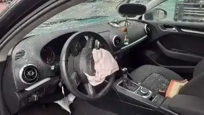 Verschrottungsfahrzeug audi a3 sportback (8va) attraction des jahres 2014 angetrieben clha