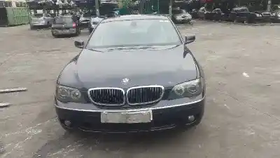 Véhicule à la ferraille bmw serie 7 (e65/e66) 730d de l'année 2006 alimenté m57306d3