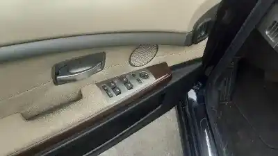 Véhicule à la ferraille bmw serie 7 (e65/e66) 730d de l'année 2006 alimenté m57306d3