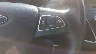 Veicolo di demolizione ford focus lim. (cb8) trend dell'anno 2015 alimentato t1da