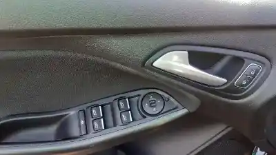 Veicolo di demolizione ford focus lim. (cb8) trend dell'anno 2015 alimentato t1da