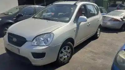 Здавання транспортного засобу kia carens (un) concept року 2008 потужний d4ea