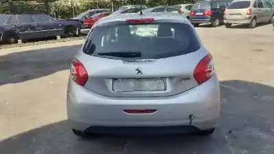 Veículo de Sucata peugeot 208 allure do ano 2013 alimentado 9h06