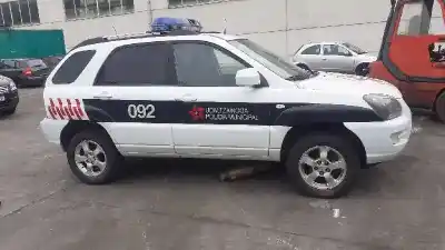 Sloopvoertuig kia sportage active 4x4 van het jaar 2007 aangedreven d4eav