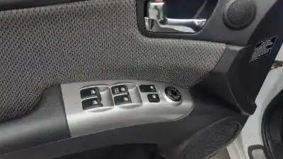 Sloopvoertuig kia sportage active 4x4 van het jaar 2007 aangedreven d4eav