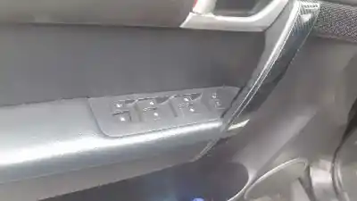 Veicolo di demolizione chevrolet captiva 2.0 vcdi lt dell'anno 2006 alimentato z20s