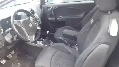 Veicolo di demolizione alfa romeo mito (145) distinctive dell'anno 2009 alimentato 199a3000