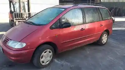 Veículo de Sucata VOLKSWAGEN SHARAN (7M8) GL do ano 1996 alimentado 1Z