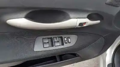 Scrapping Vehicle toyota auris luna of the year 2007 powered 1ad