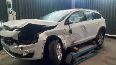 Здавання транспортного засобу VOLVO V60 KOMBI Momentum року 2018 потужний D4204T4