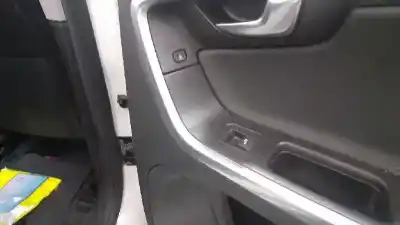 Veículo de Sucata volvo v60 kombi momentum do ano 2018 alimentado d4204t4