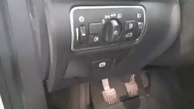 Veículo de Sucata volvo v60 kombi momentum do ano 2018 alimentado d4204t4