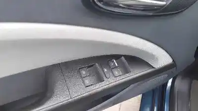 Sloopvoertuig seat leon (1p1) reference van het jaar 2005 aangedreven bse