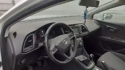 Здавання транспортного засобу seat leon (5f1) style року 2013 потужний clha