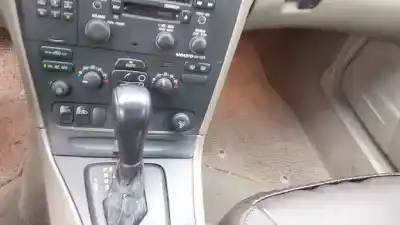 Veicolo di demolizione volvo xc70 d5 awd kinetic dell'anno 2003 alimentato d5244t